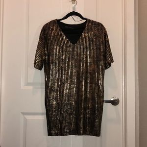 Zara black and gold shift dress. NWOT. Size XS.
